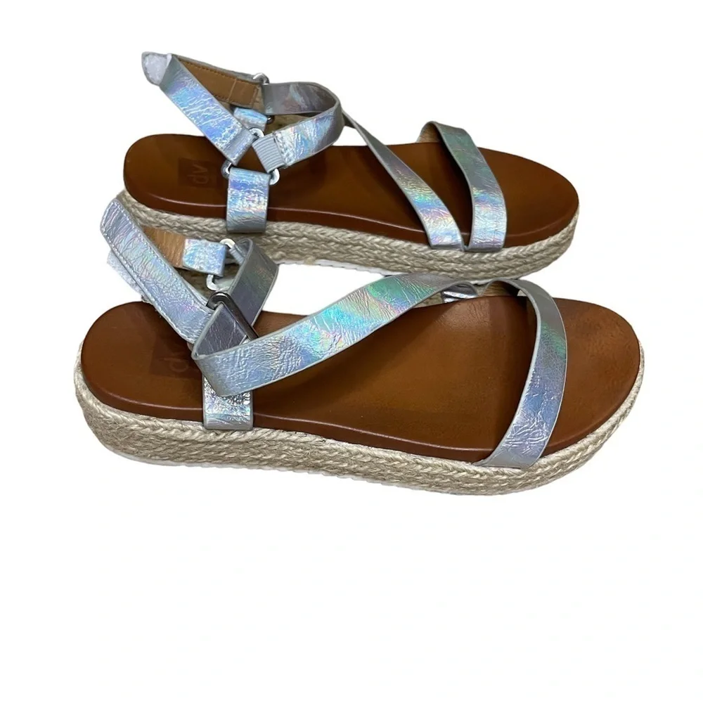 DV by Dolce Vita Umbria Sandal, Big Girl's Size 5 Silver